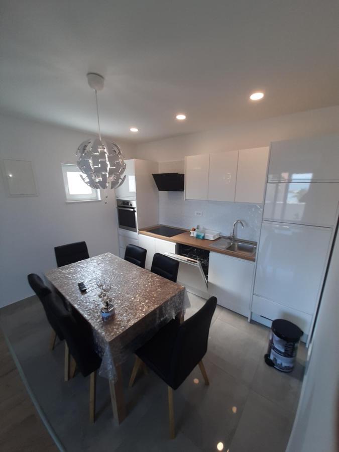 Penthaus Apartment N&M Baška Voda Dış mekan fotoğraf
